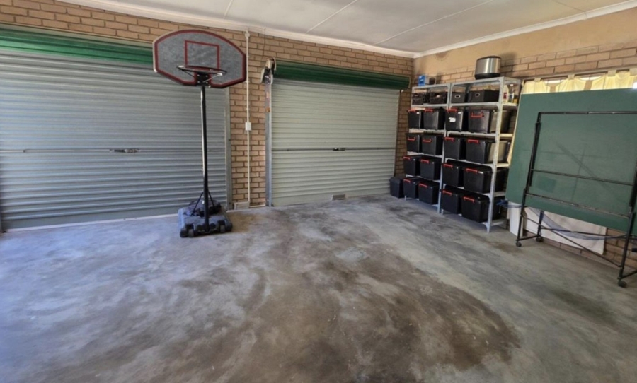 3 Bedroom Property for Sale in Dana Bay Western Cape